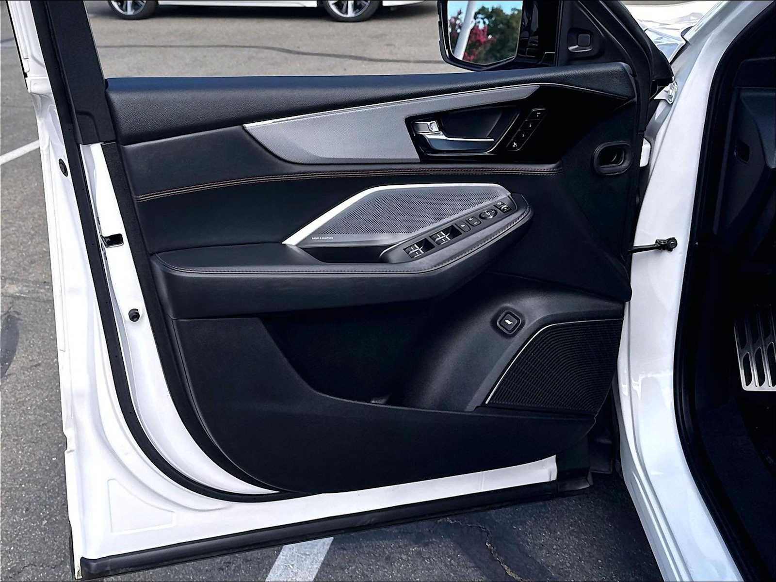 2025 Acura MDX A-Spec Package - Photo 23