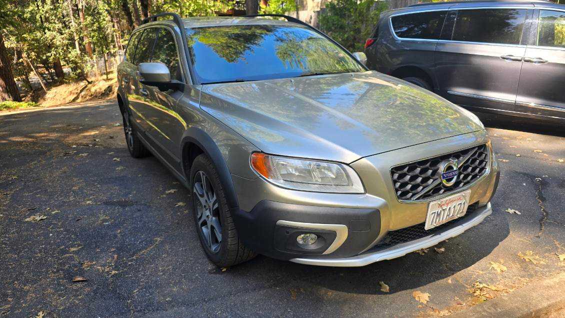 2015 Volvo XC70 T6