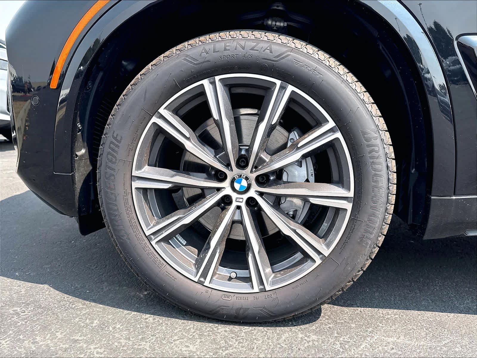 2026 BMW X5 40i - Photo 13