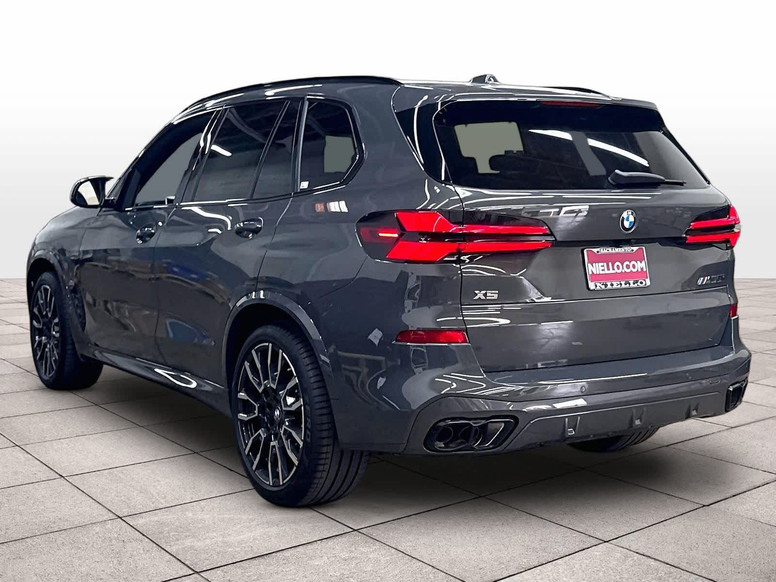 New 2026 BMW X5 M60i Sports Activity Vehicle
