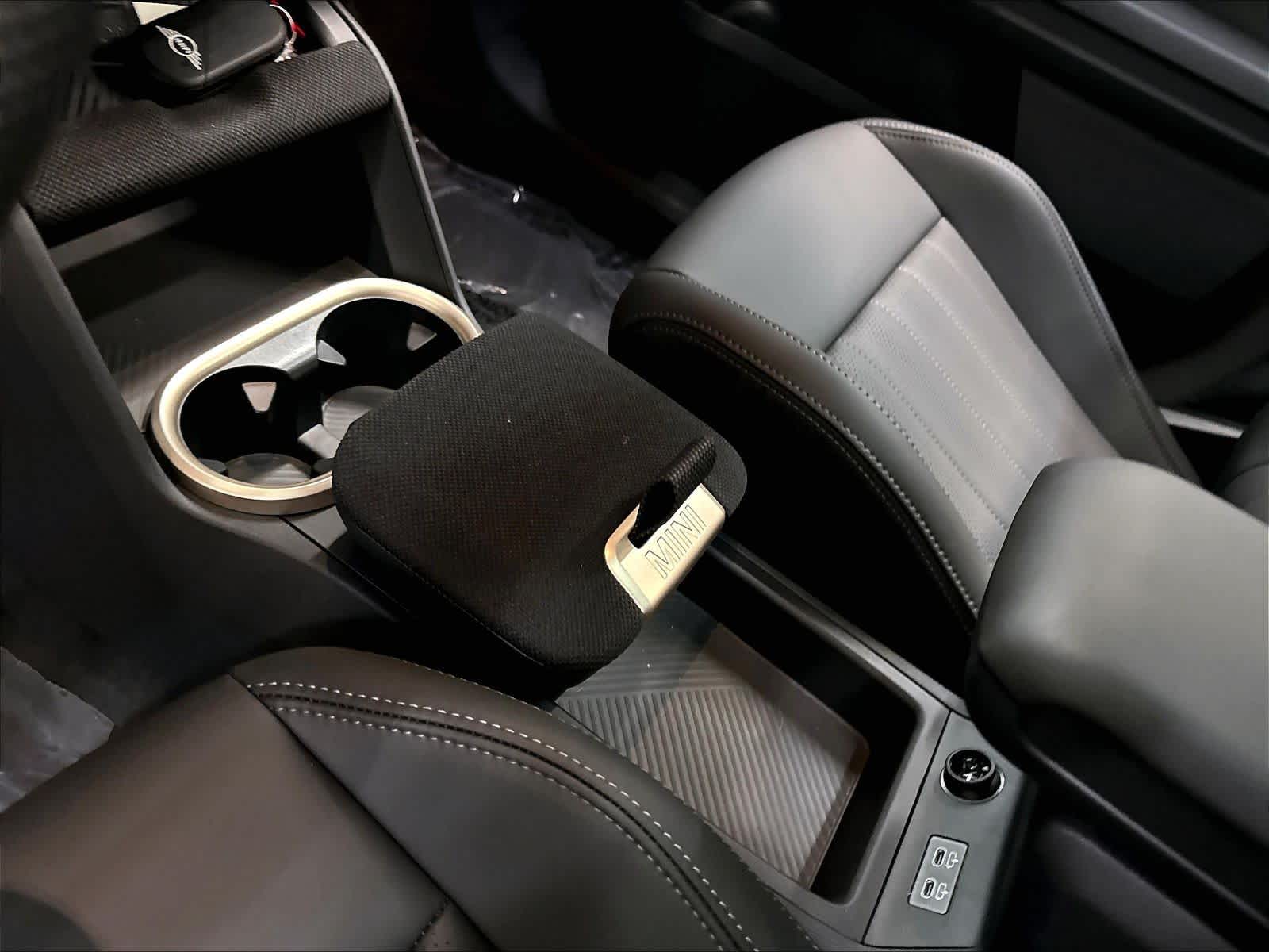 2026 MINI Countryman S - Photo 10