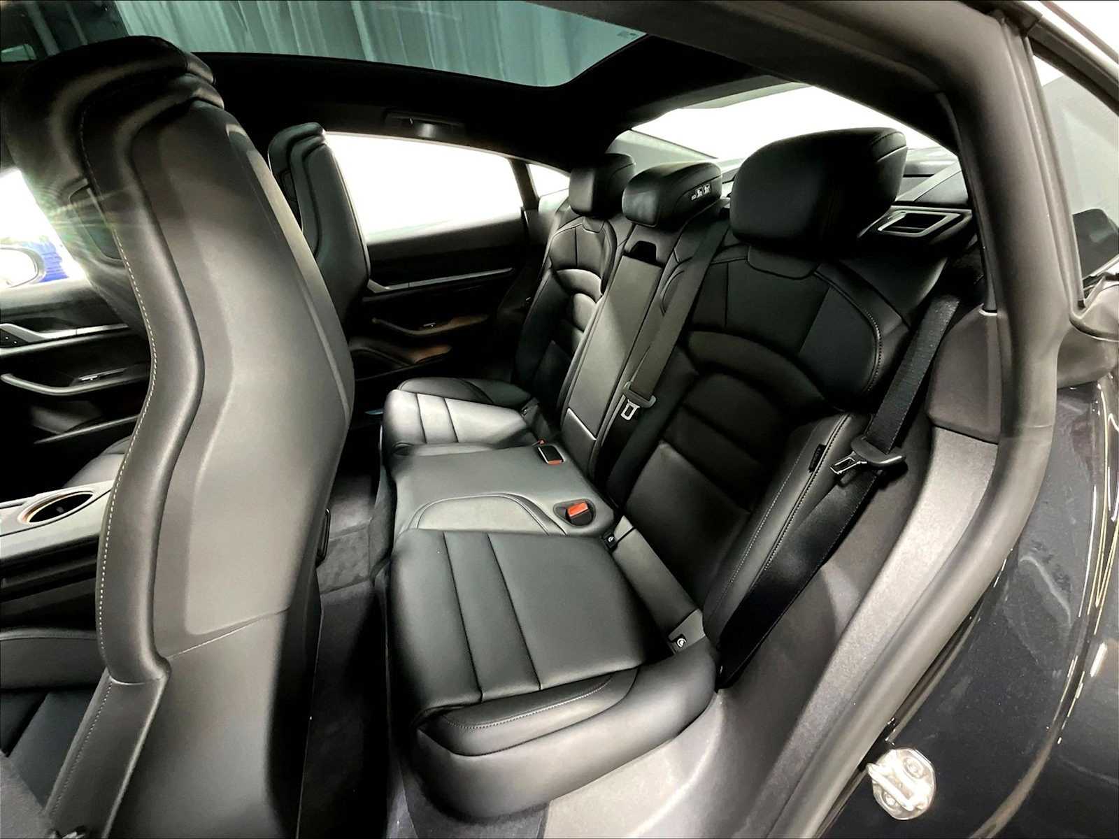 2026 Porsche Taycan Base - Photo 28