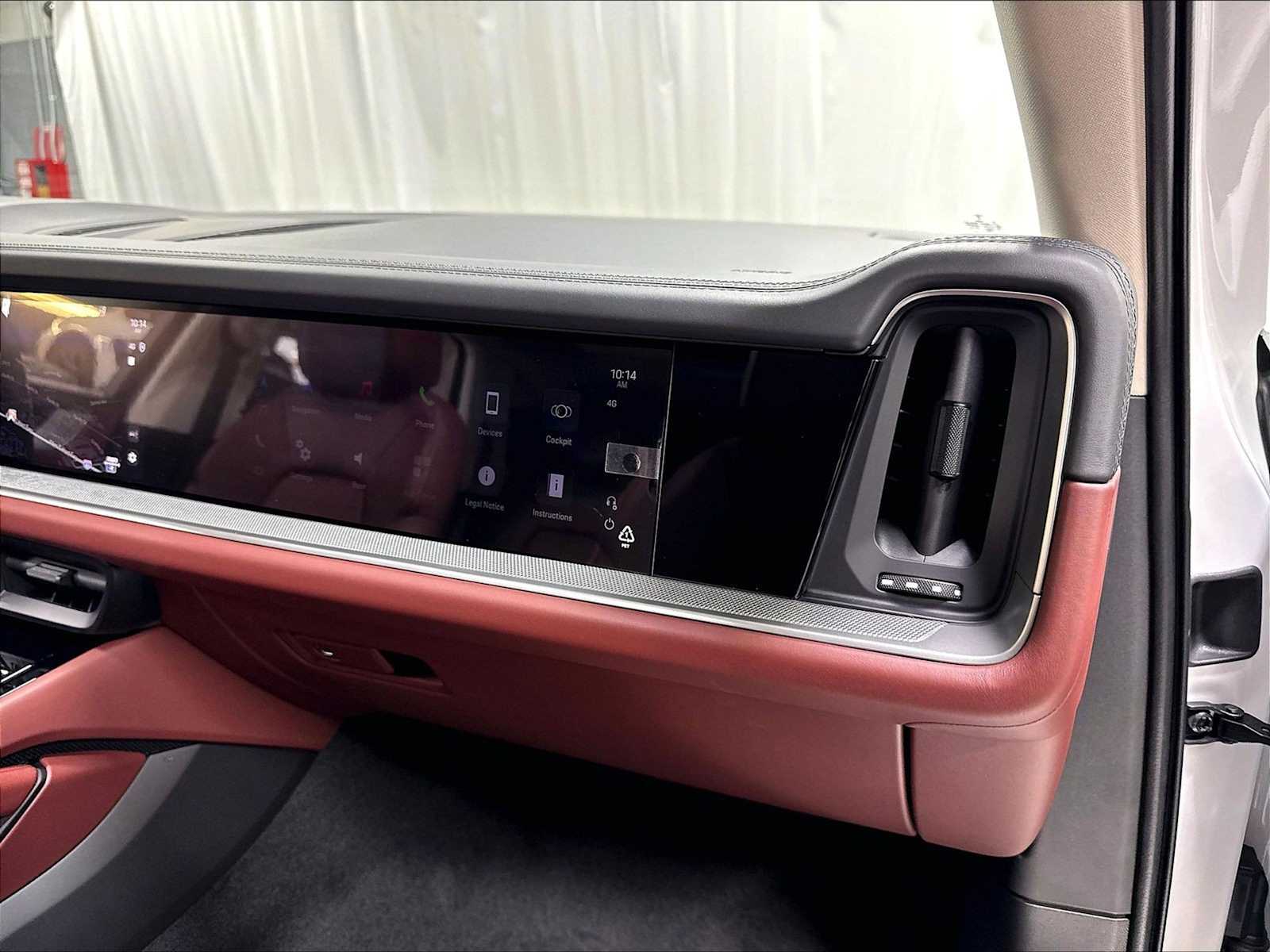 2026 Porsche Cayenne S - Photo 27