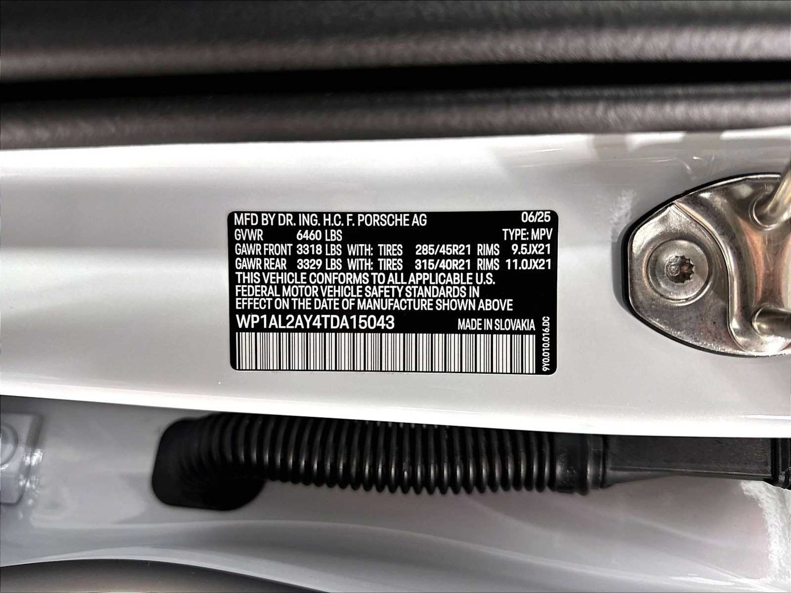 2026 Porsche Cayenne S - Photo 23