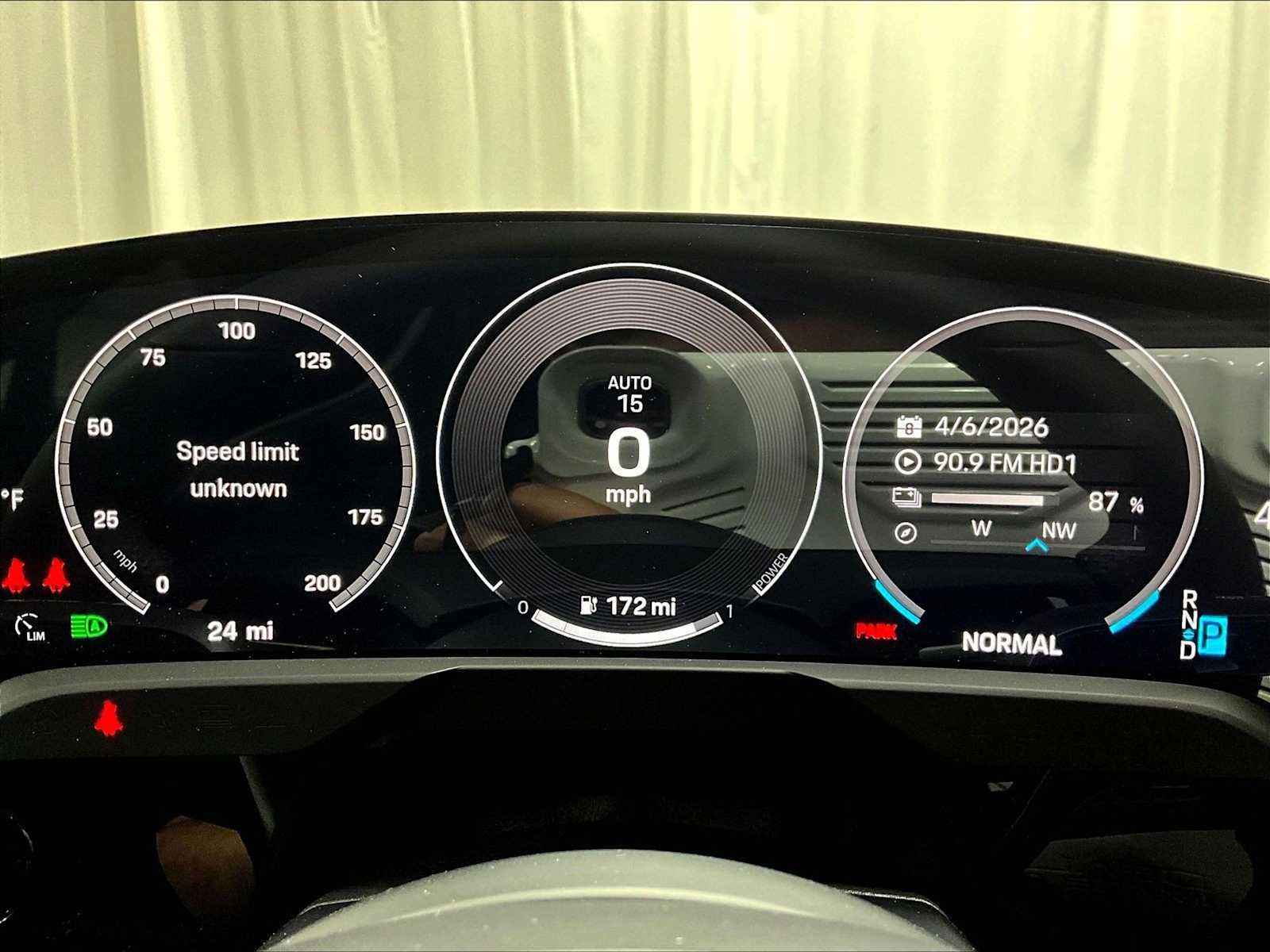 2026 Porsche Taycan Base - Photo 21