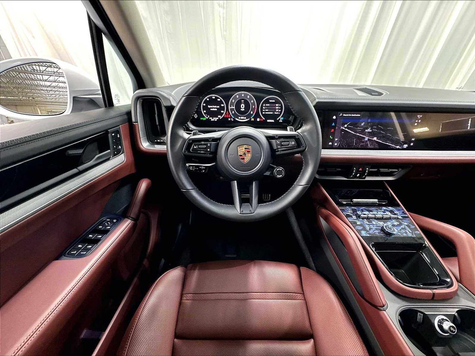 2026 Porsche Cayenne S - Photo 13