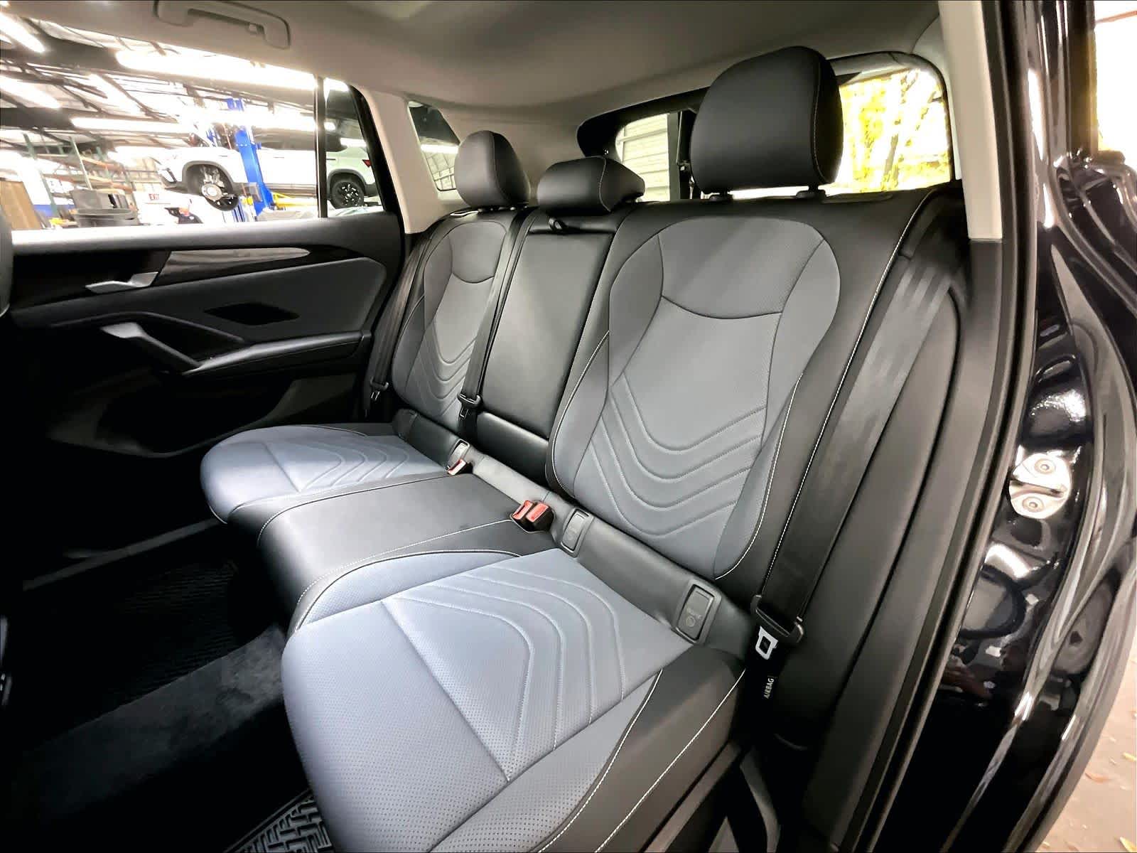 2026 Volkswagen Tiguan SE - Photo 12