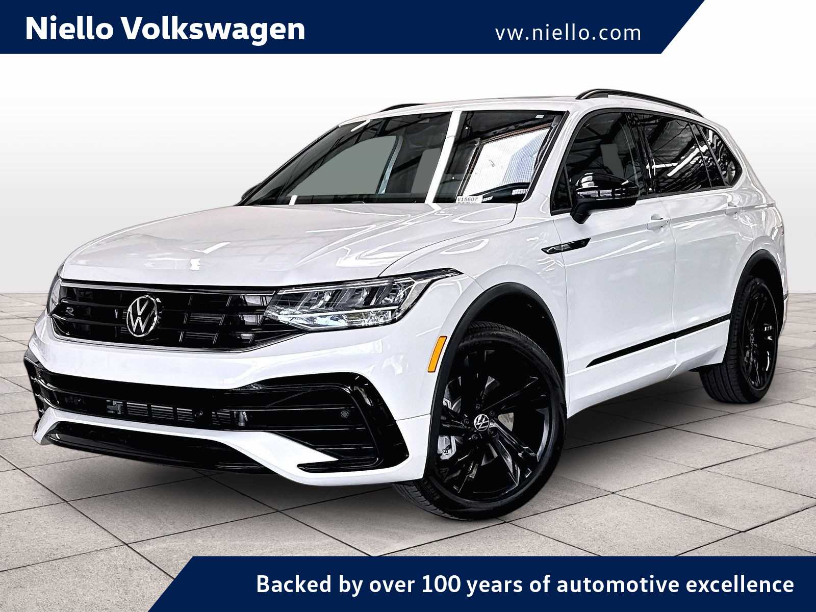 2023 Volkswagen Tiguan SE R-Line Black 2.0T FWD