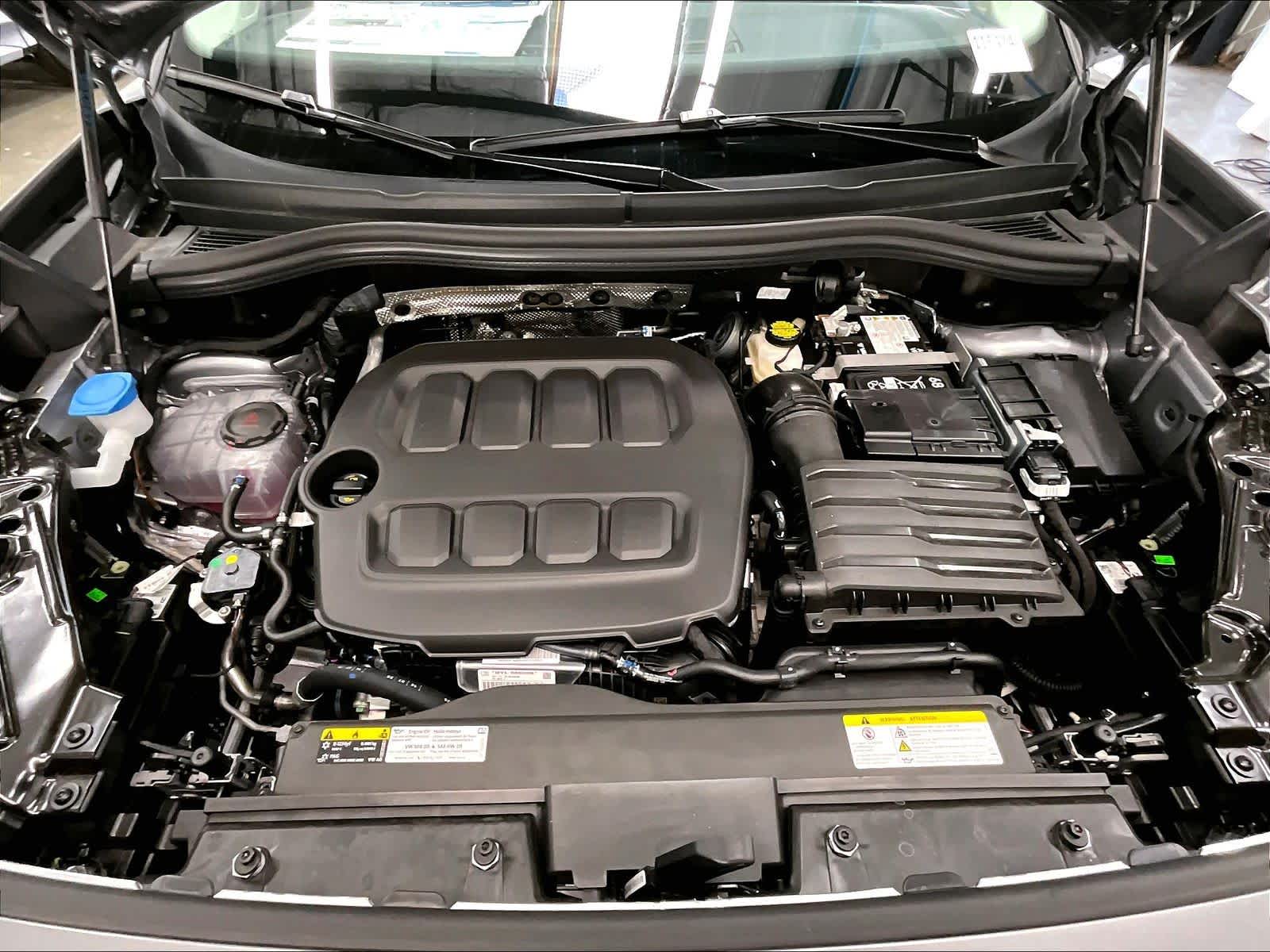 2026 Volkswagen Tiguan SE - Photo 12