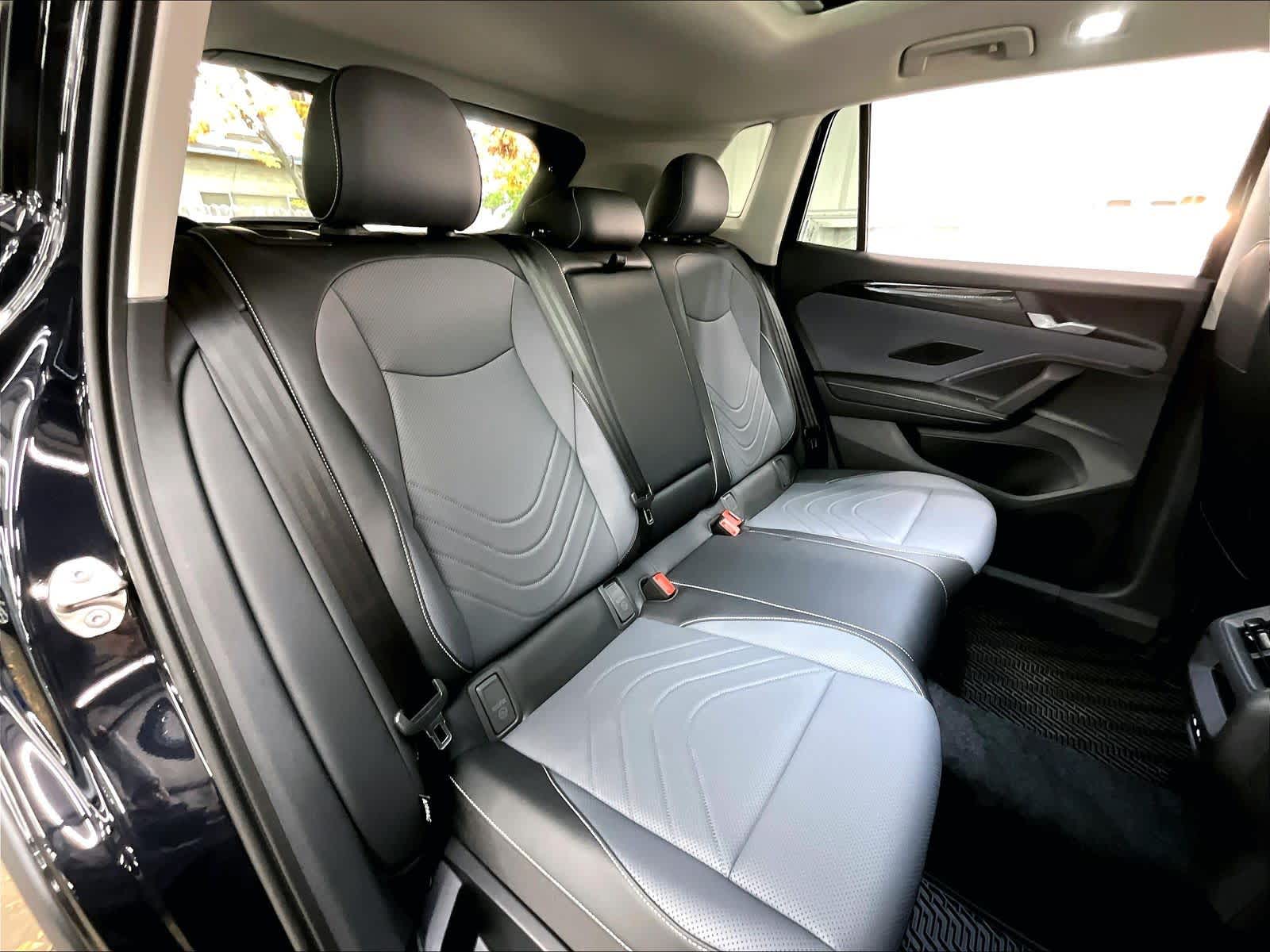 2026 Volkswagen Tiguan SE - Photo 26
