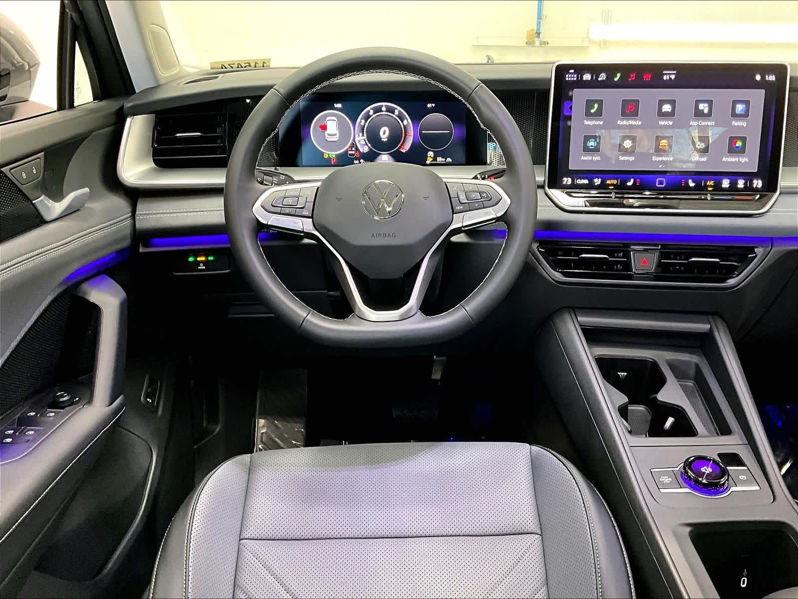 2026 Volkswagen Tiguan SE - Photo 14