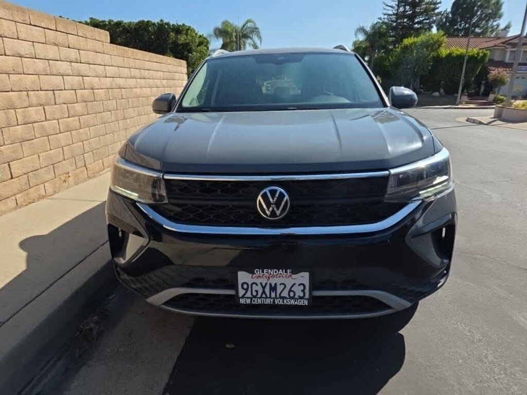 Used 2023 Volkswagen Taos SE FWD