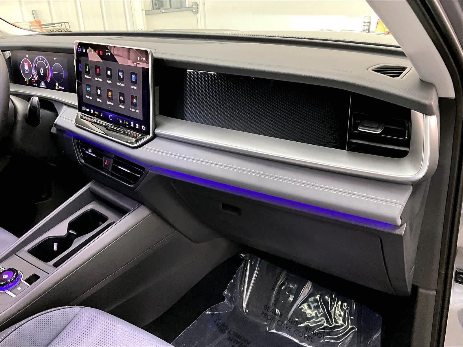 2026 Volkswagen Tiguan SE - Photo 26