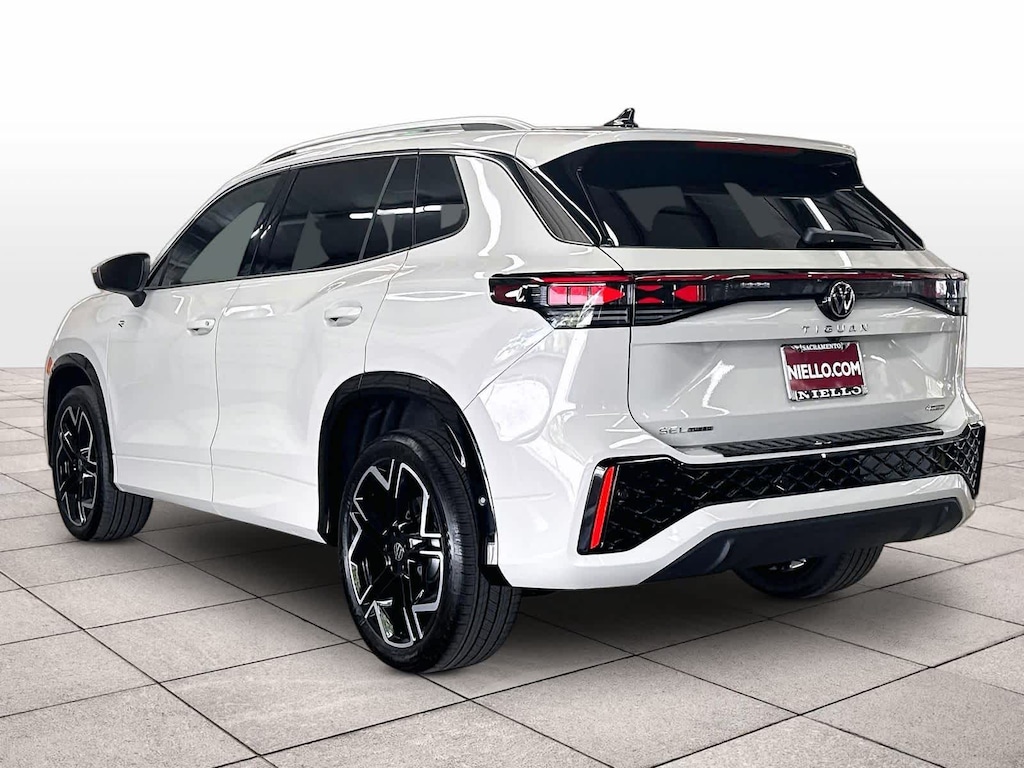 New 2026 Volkswagen Tiguan SEL R-Line Turbo 4MOTION