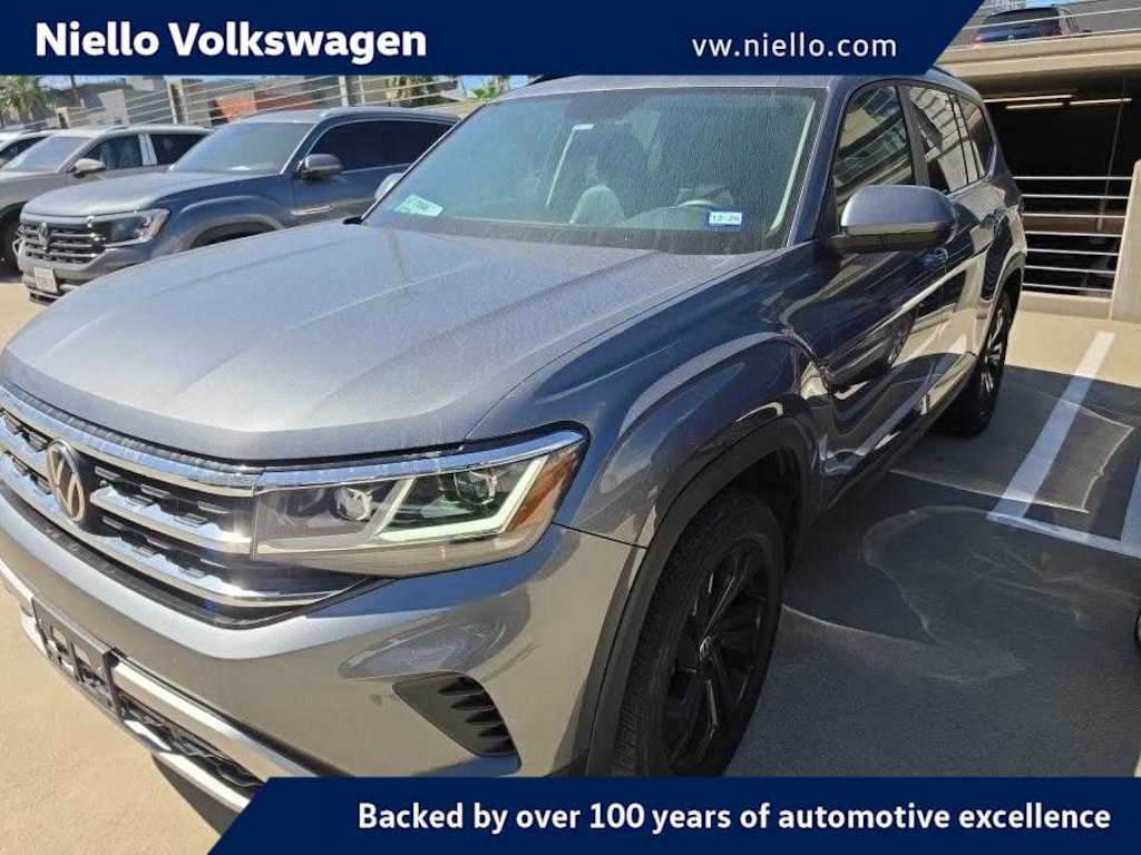 Used 2023 Volkswagen Atlas 2.0T SE w/Technology FWD