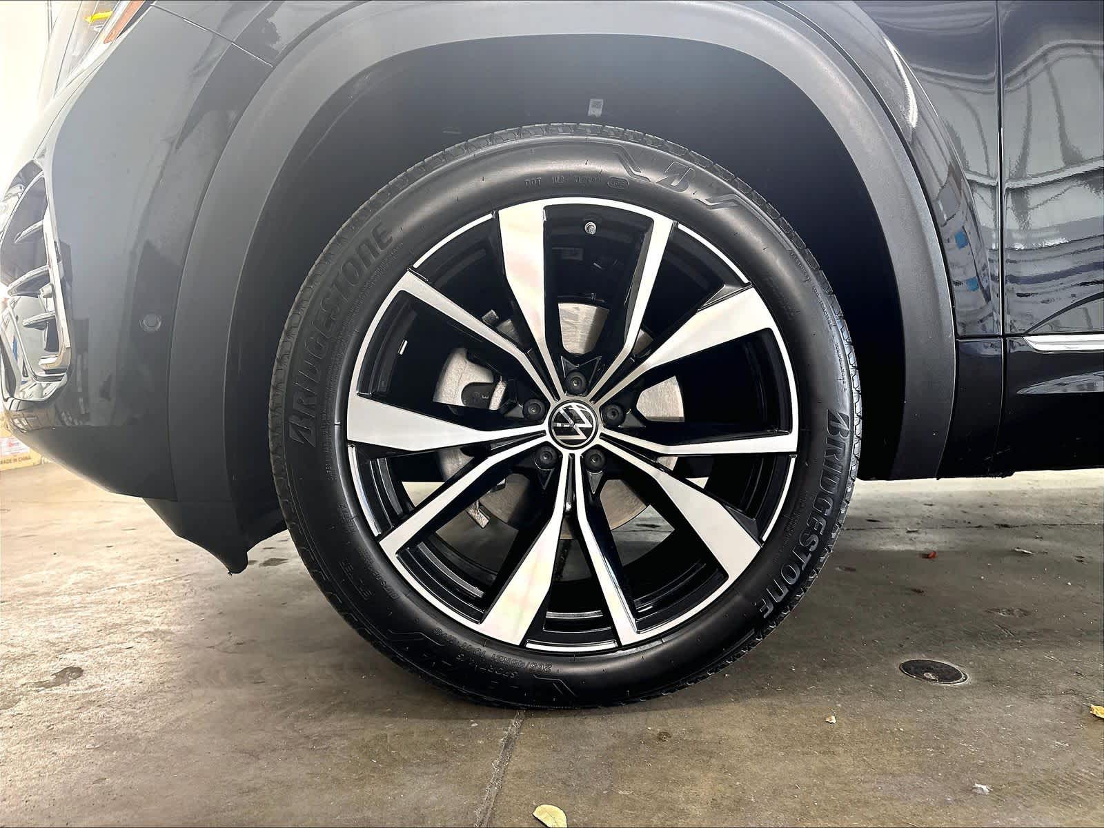 2026 Volkswagen Atlas SEL Premium R-Line - Photo 35