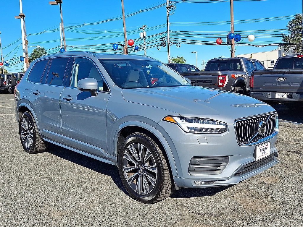 2022 Volvo XC90