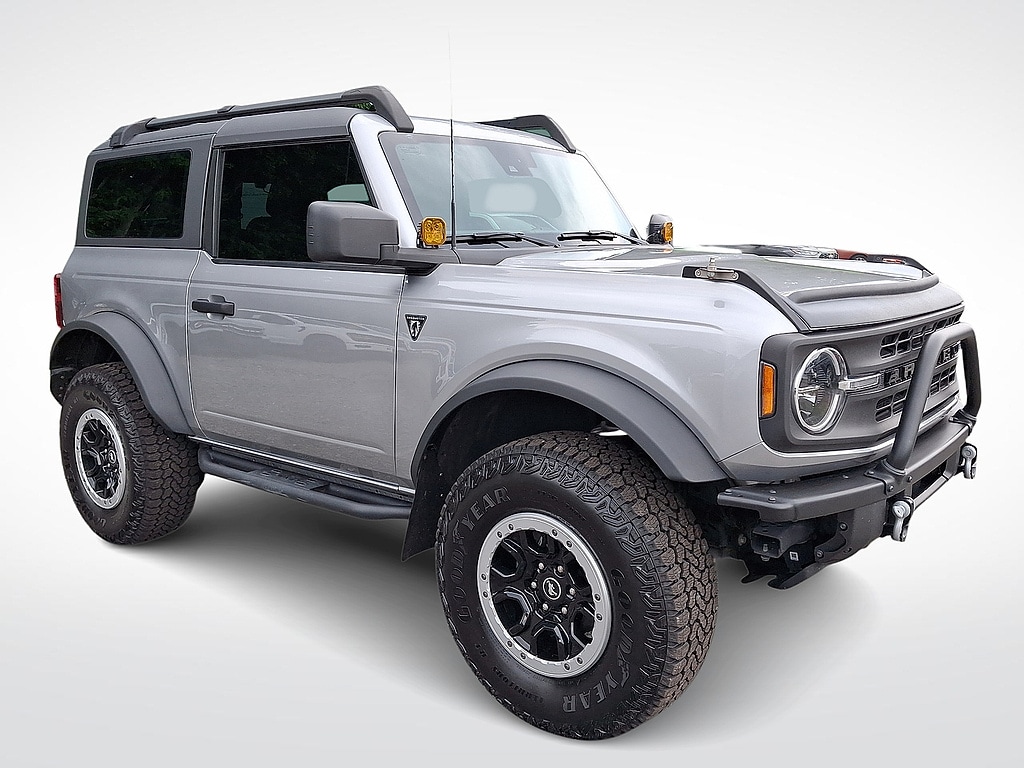 2023 Ford Bronco 2-Door Base