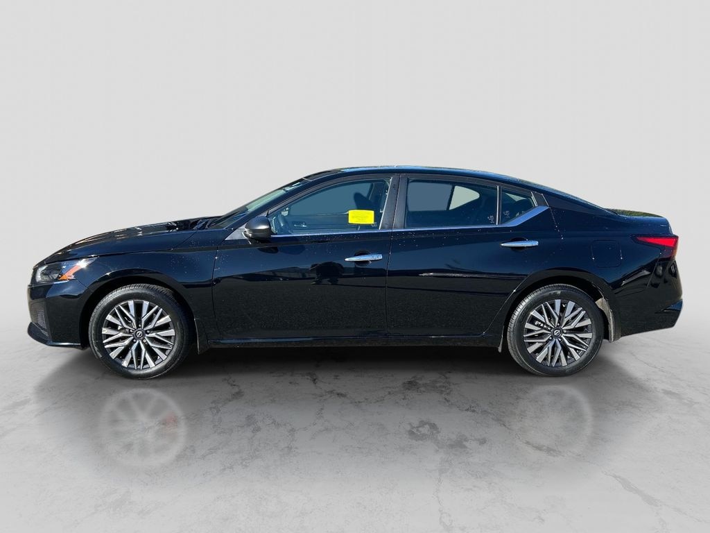 Certified 2024 Nissan Altima 2.5 SV Sedan