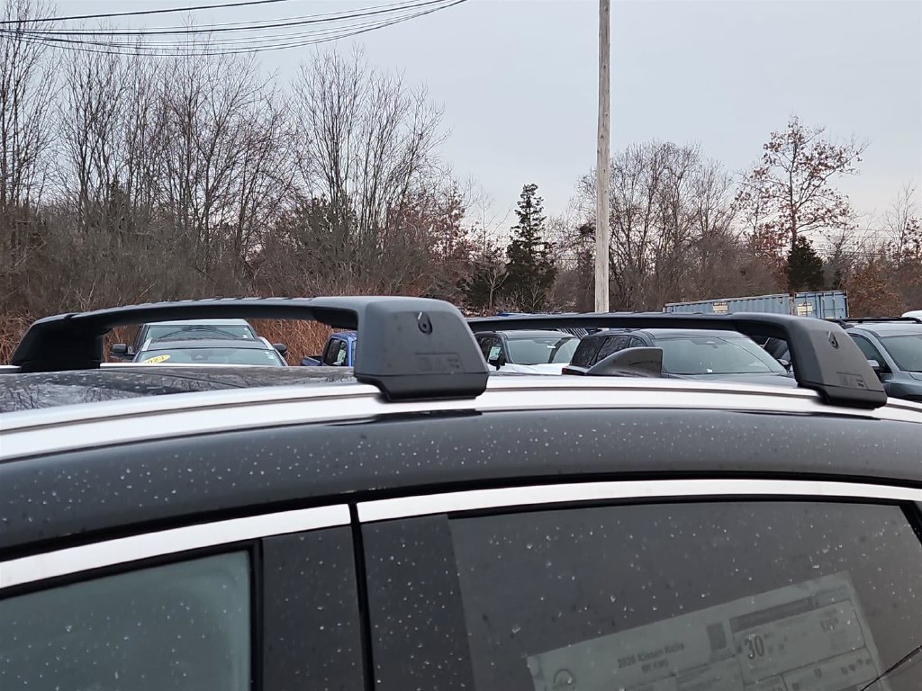 New 2026 Nissan Kicks SR SUV
