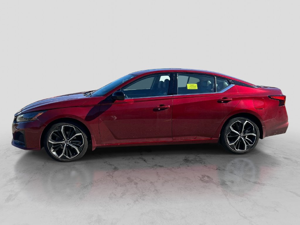 Certified 2023 Nissan