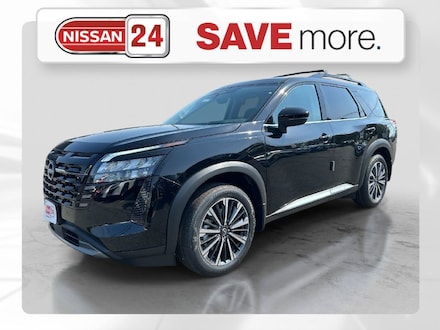 2026 Nissan Pathfinder Platinum SUV