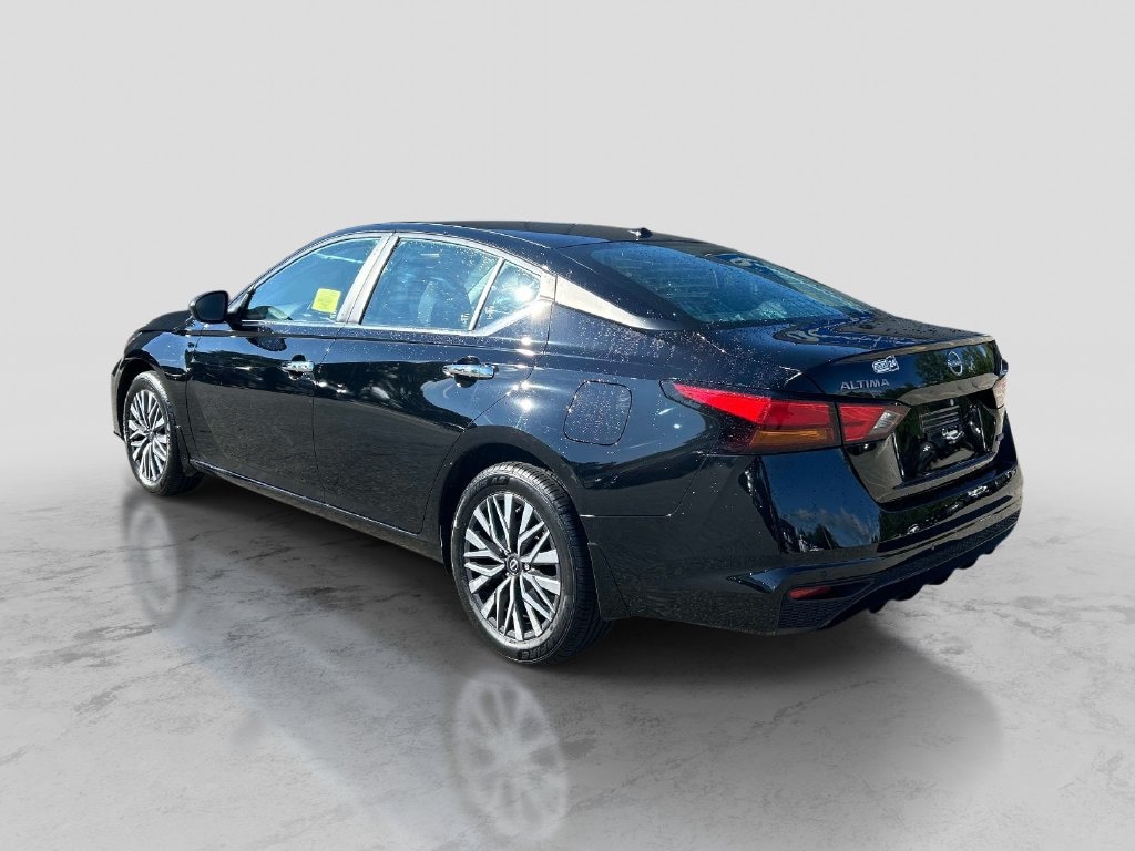Certified 2024 Nissan Altima 2.5 SV Sedan
