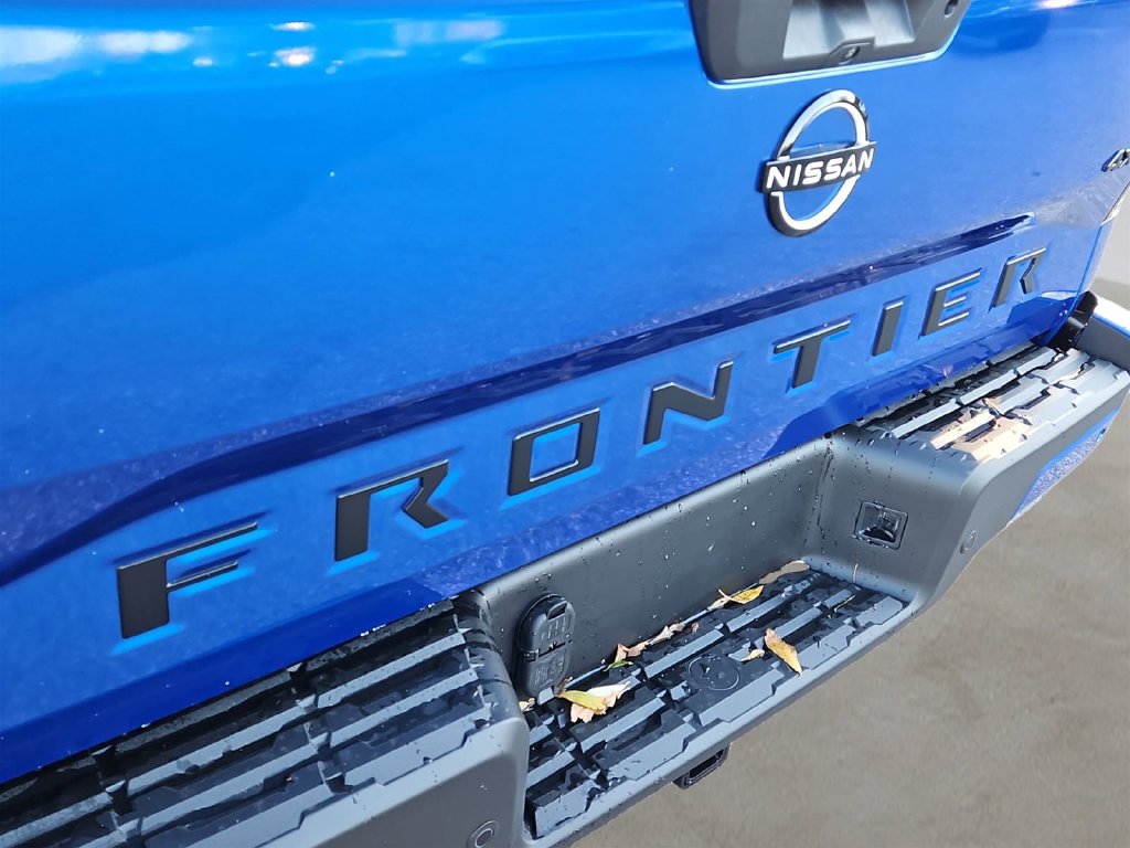 2026 Nissan Frontier SV - Photo 3
