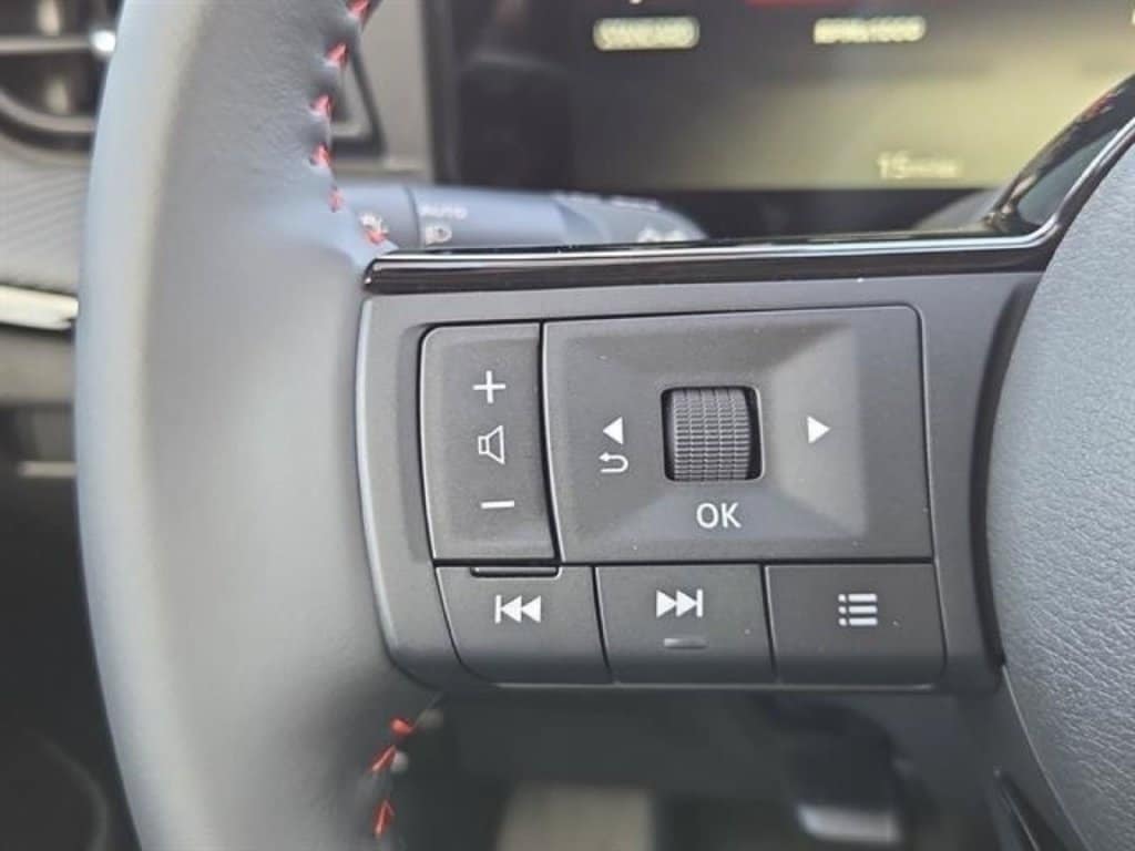2026 Nissan KICKS SR AWD - Photo 9