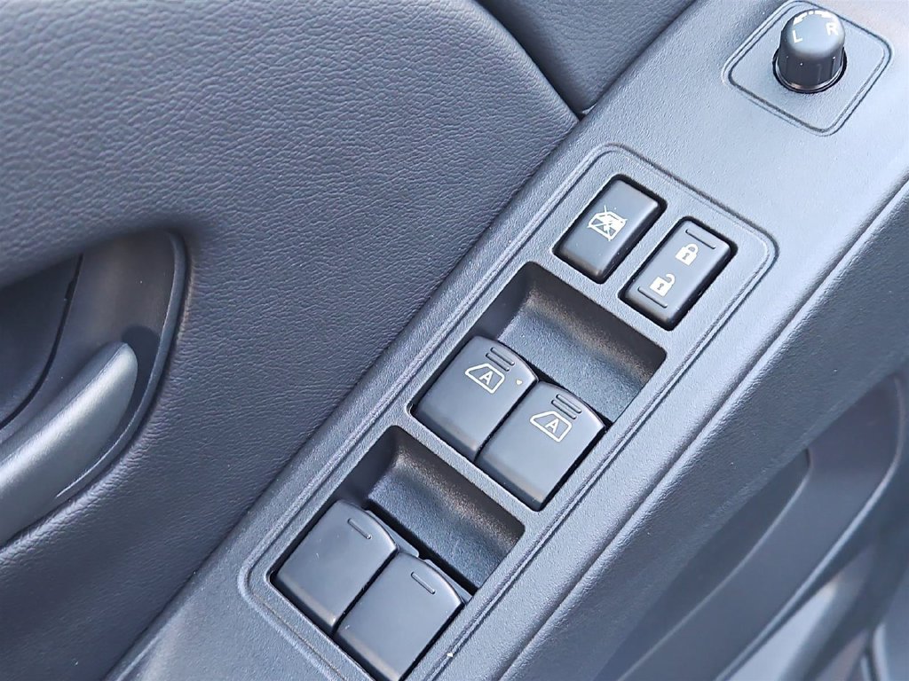 2026 Nissan Frontier SV - Photo 13