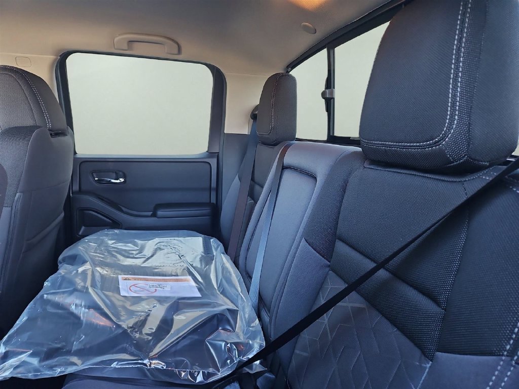2026 Nissan Frontier SV - Photo 17