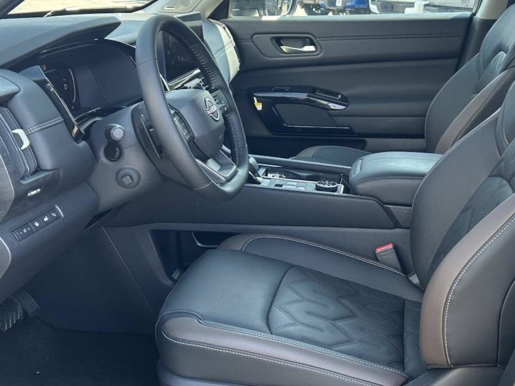 New 2026 Nissan Pathfinder Platinum SUV