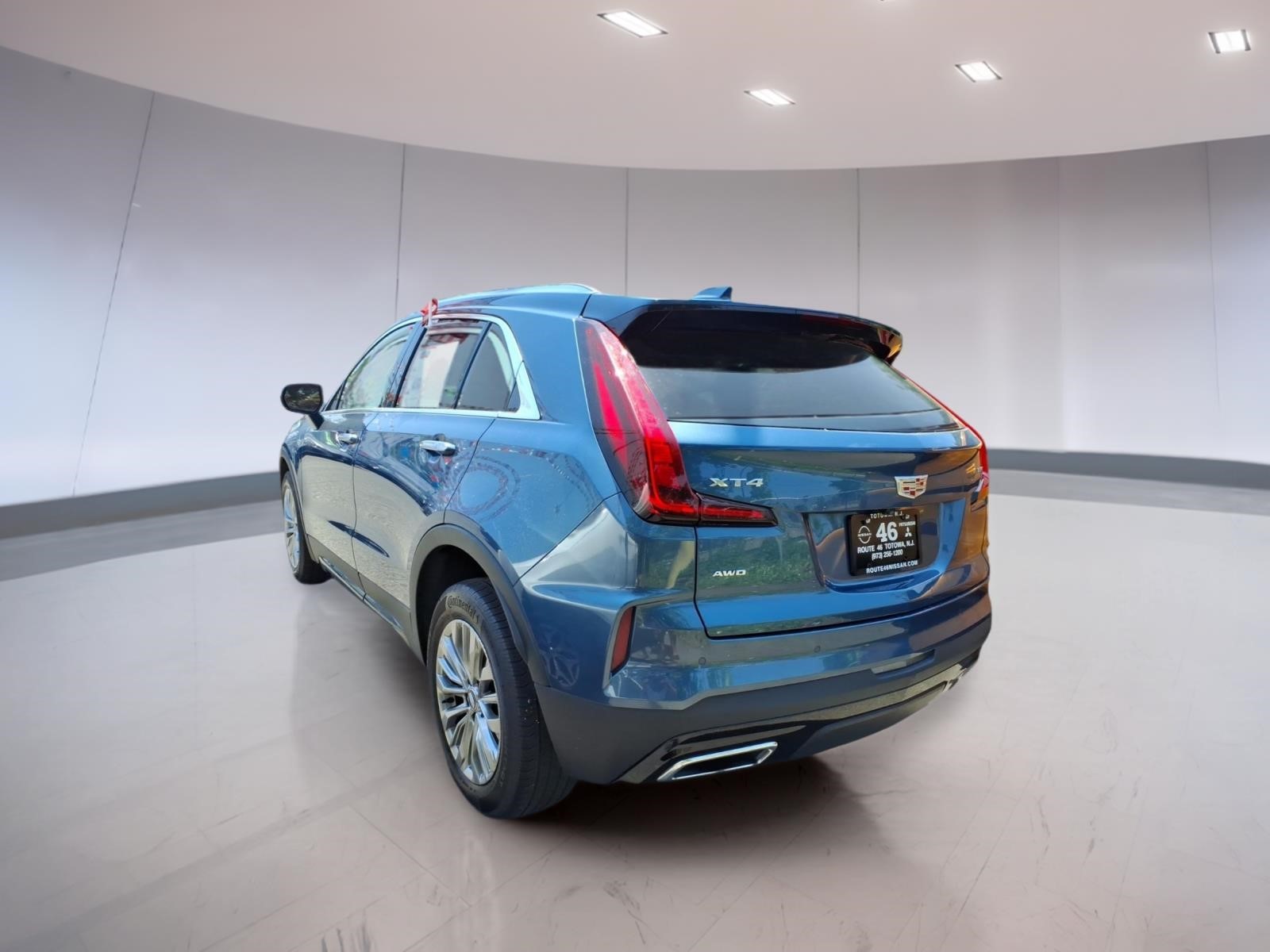 Used 2025 Cadillac XT4 Premium Luxury 4x4 Premium Luxury Crossover