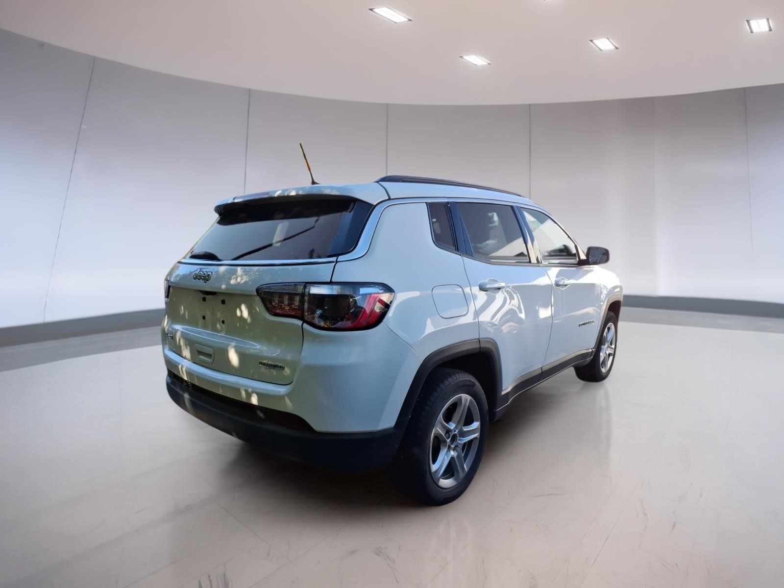 Used 2024 Jeep Compass Altitude 4x4 Altitude SUV