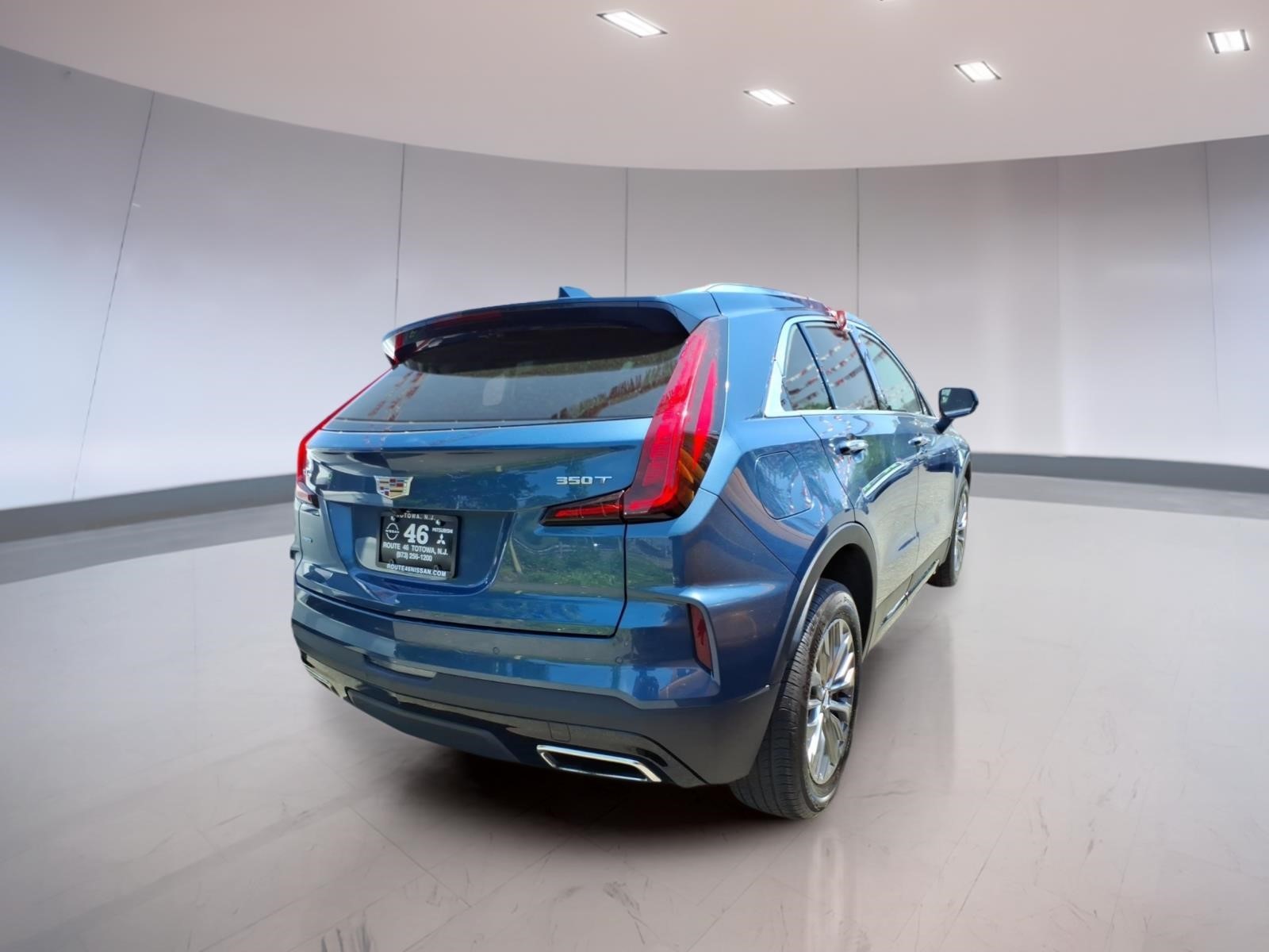 Used 2025 Cadillac XT4 Premium Luxury 4x4 Premium Luxury Crossover