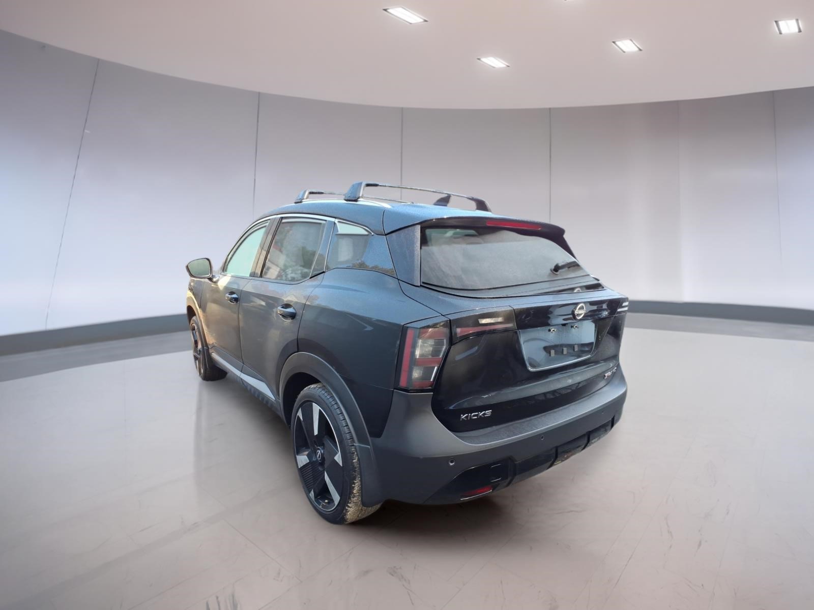 Used 2026 Nissan Kicks SR SUV