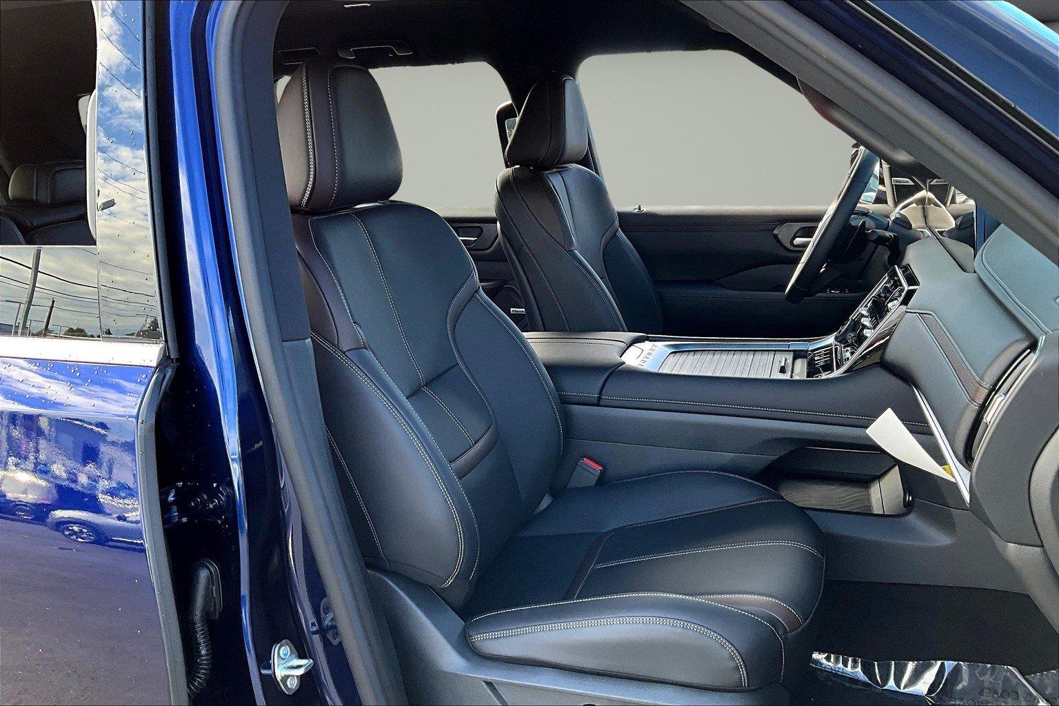 2026 Nissan Armada SL - Photo 12
