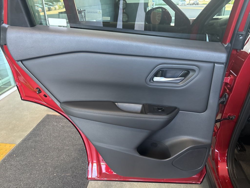 2026 Nissan Rogue SV - Photo 34