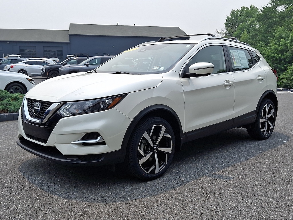Certified 2022 Nissan Rogue Sport SL AWD SL
