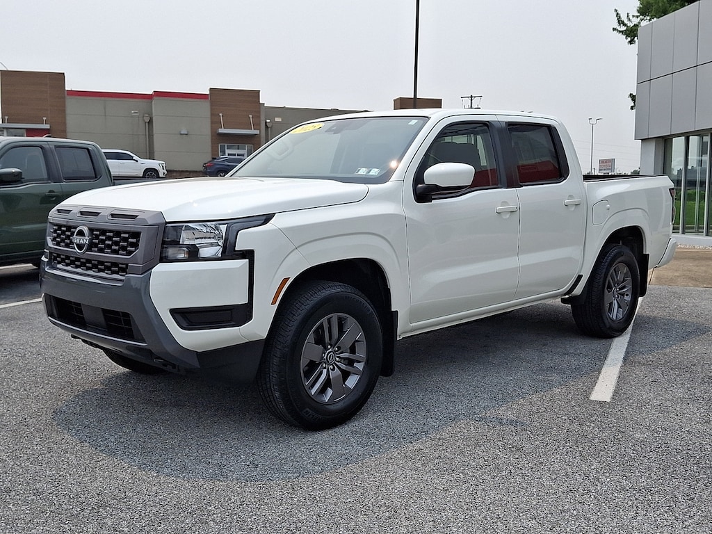 Certified 2025 Nissan Frontier SV Crew Cab 4x4 SV