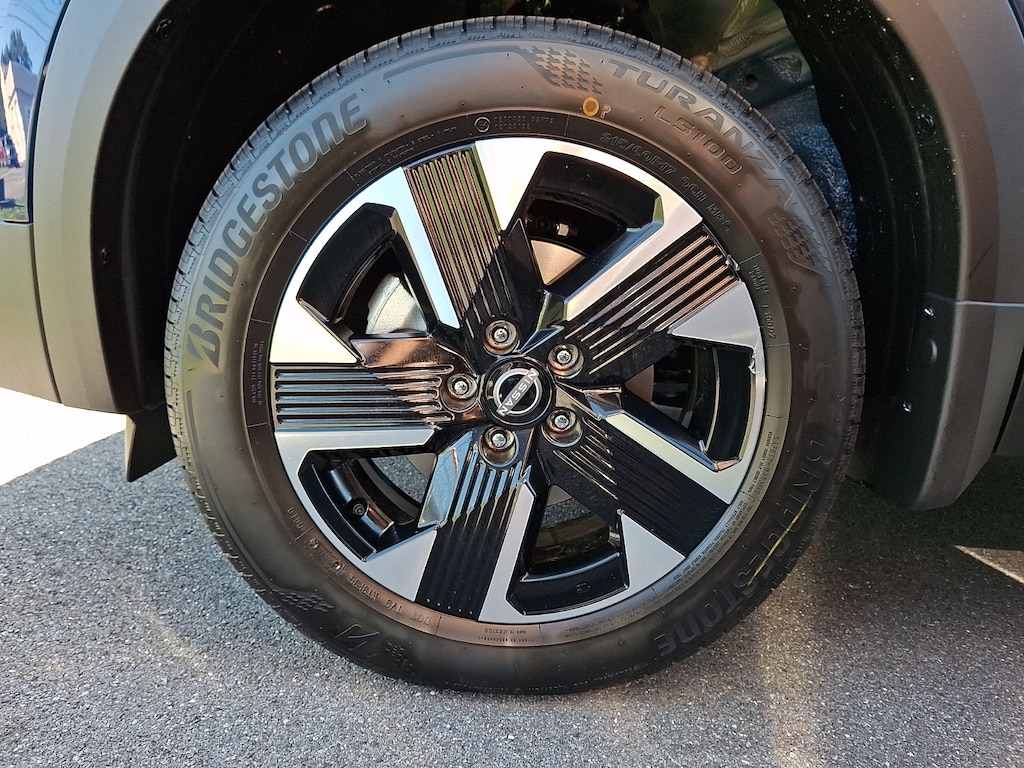New 2027 Nissan Kicks SV SUV