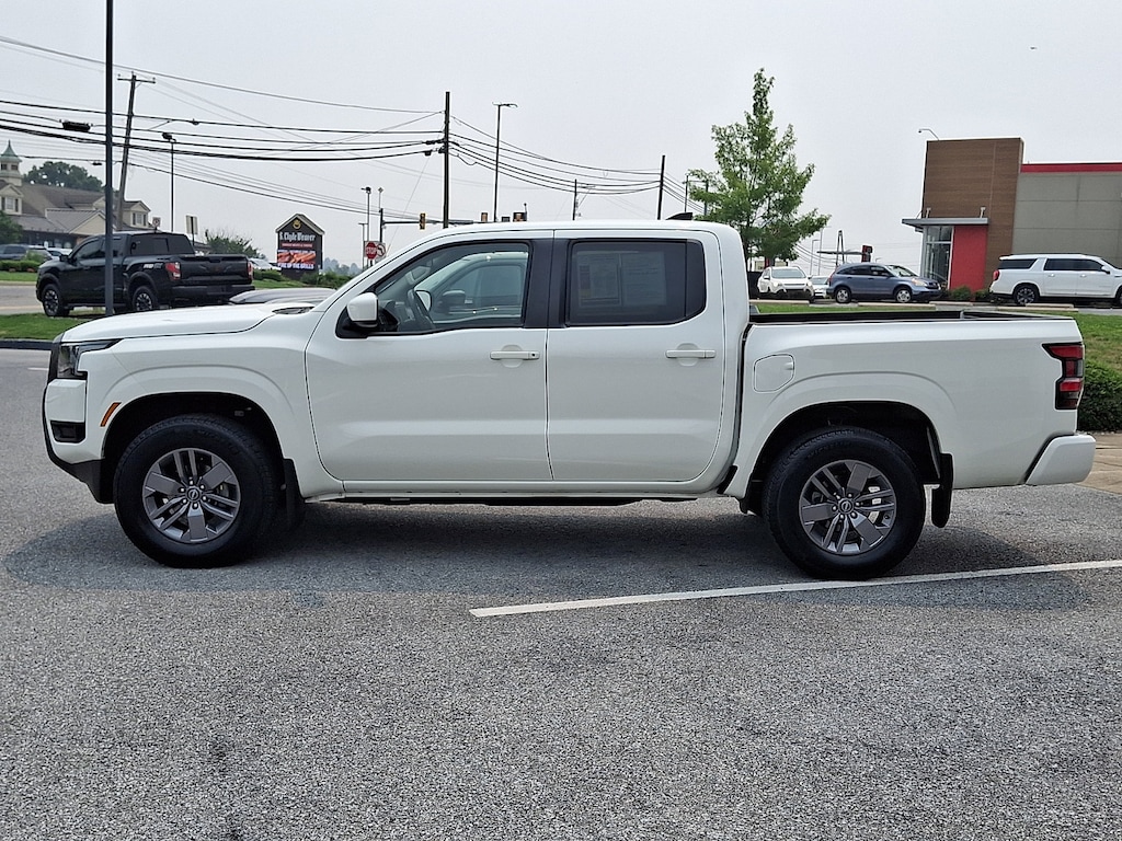 Certified 2025 Nissan Frontier SV Crew Cab 4x4 SV