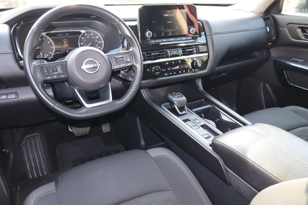 Used 2025 Nissan Pathfinder SV SUV