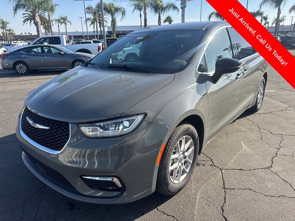 2025 Chrysler Pacifica