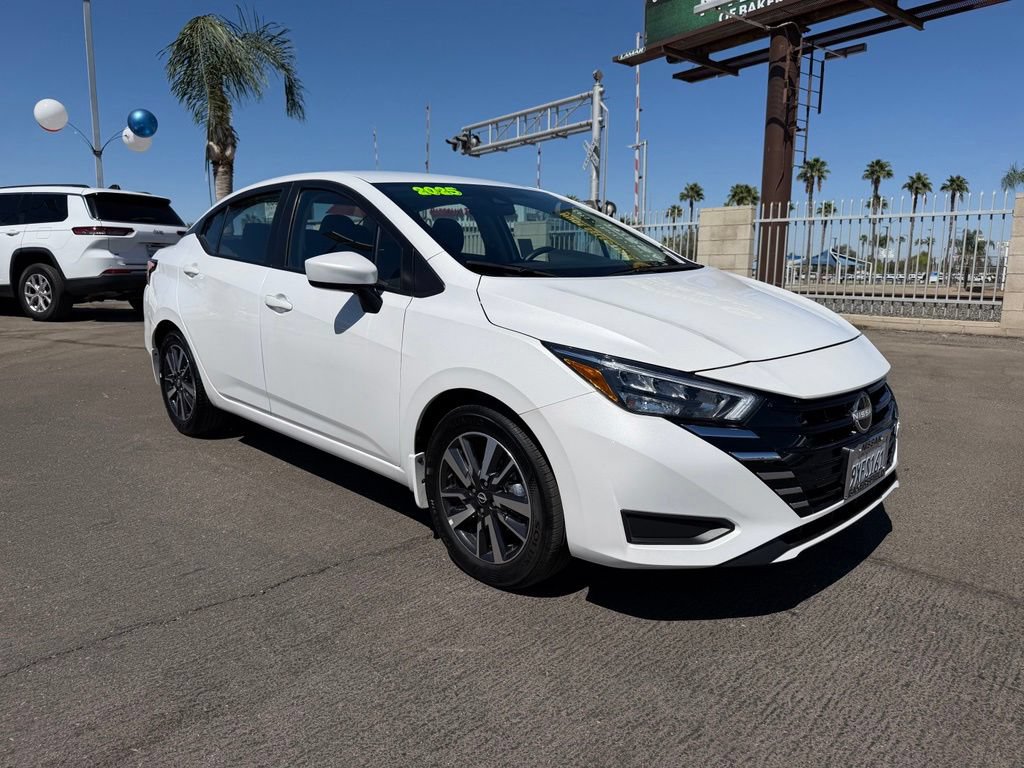 2025 Nissan Versa SV SV CVT