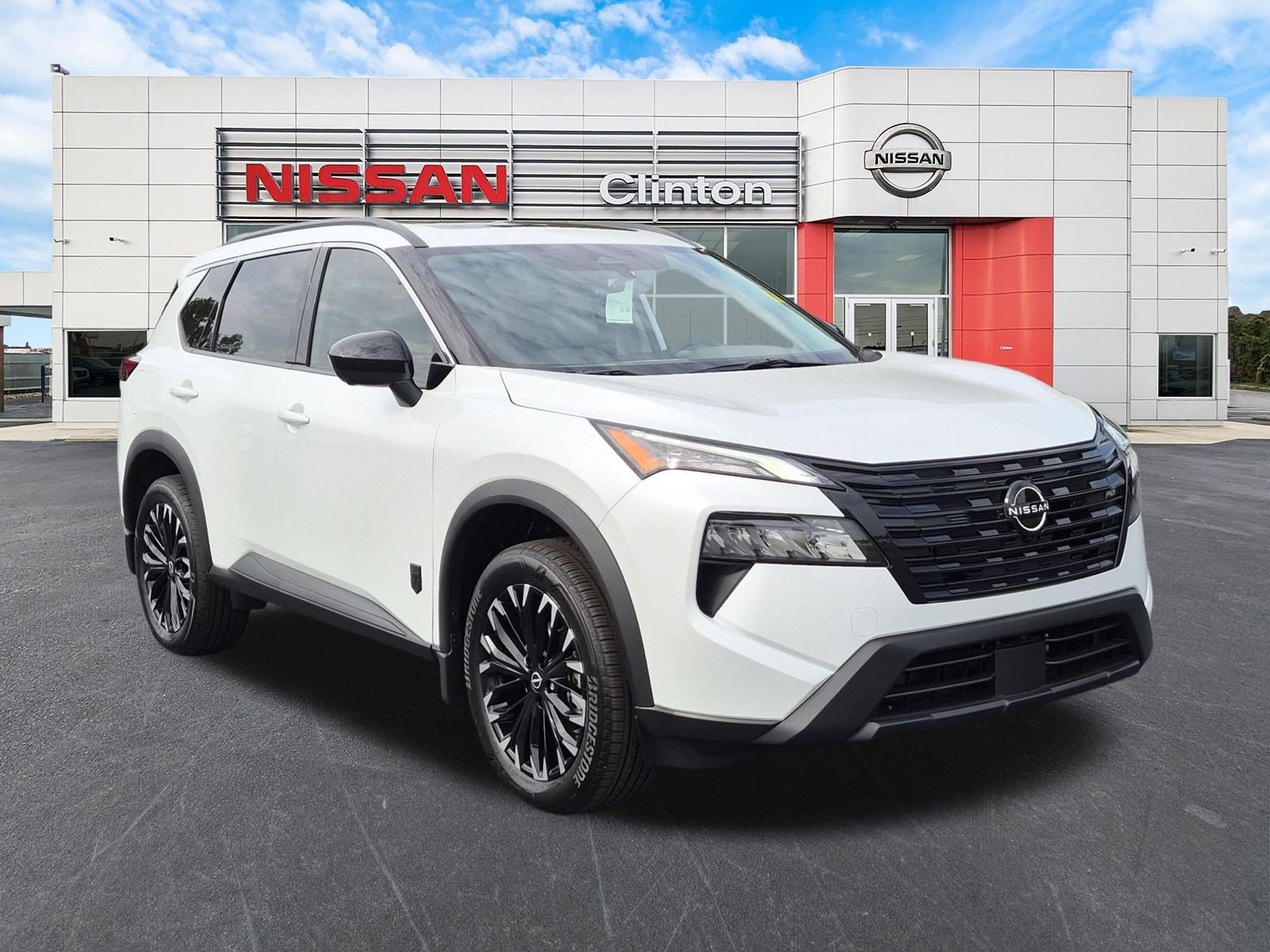 2026 Nissan Rogue Dark Armor SUV
