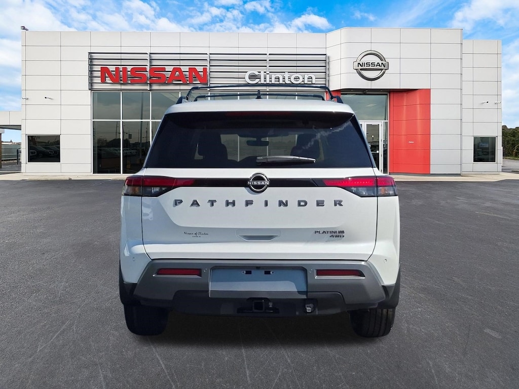 New 2026 Nissan Pathfinder Platinum SUV
