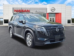 2026 Nissan Pathfinder SL SUV