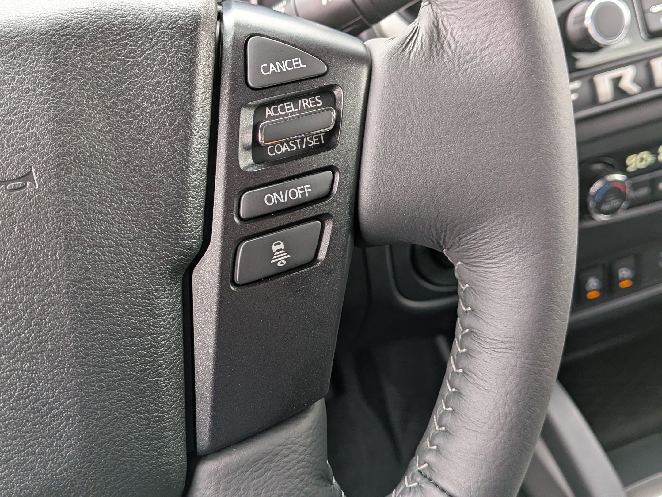 2026 Nissan Frontier SV - Photo 16