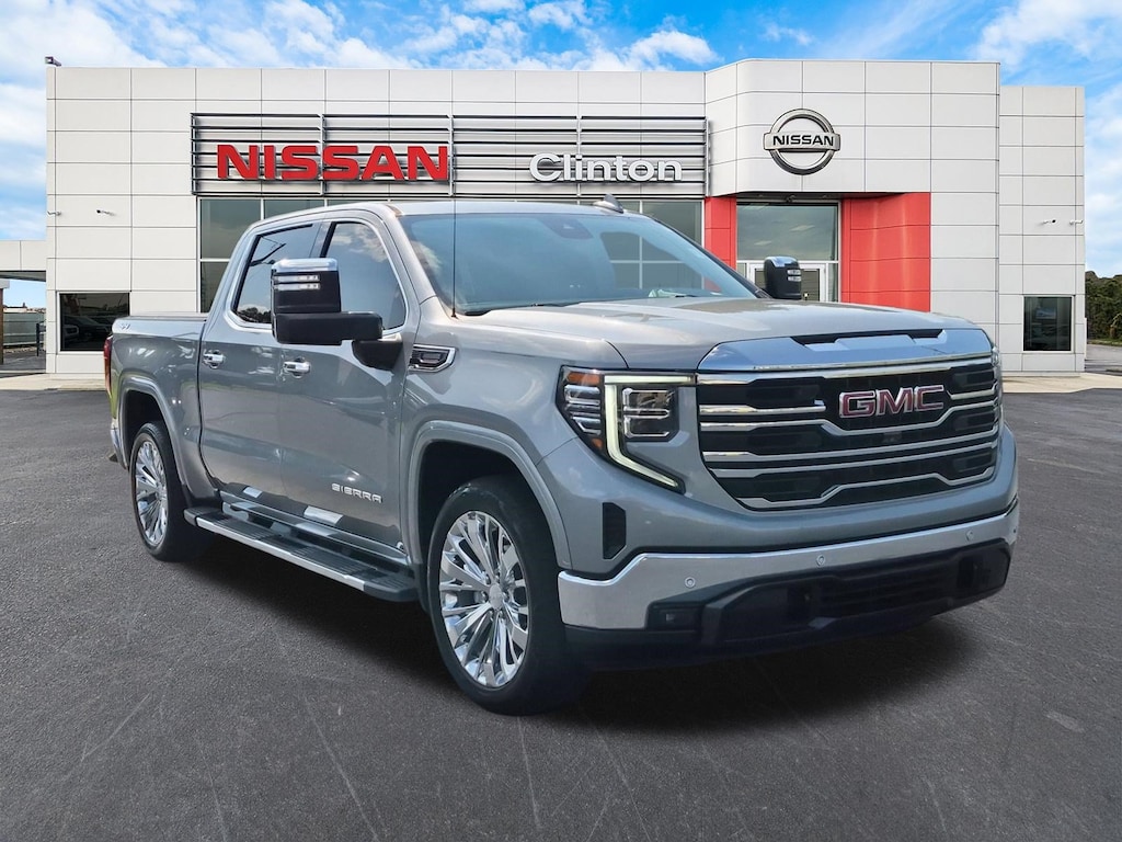 Used 2023 GMC Sierra 1500 SLT Truck Crew Cab
